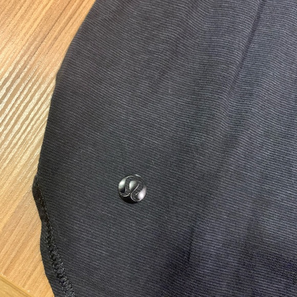 Lululemon tunic om tee 6 - Picture 6 of 7